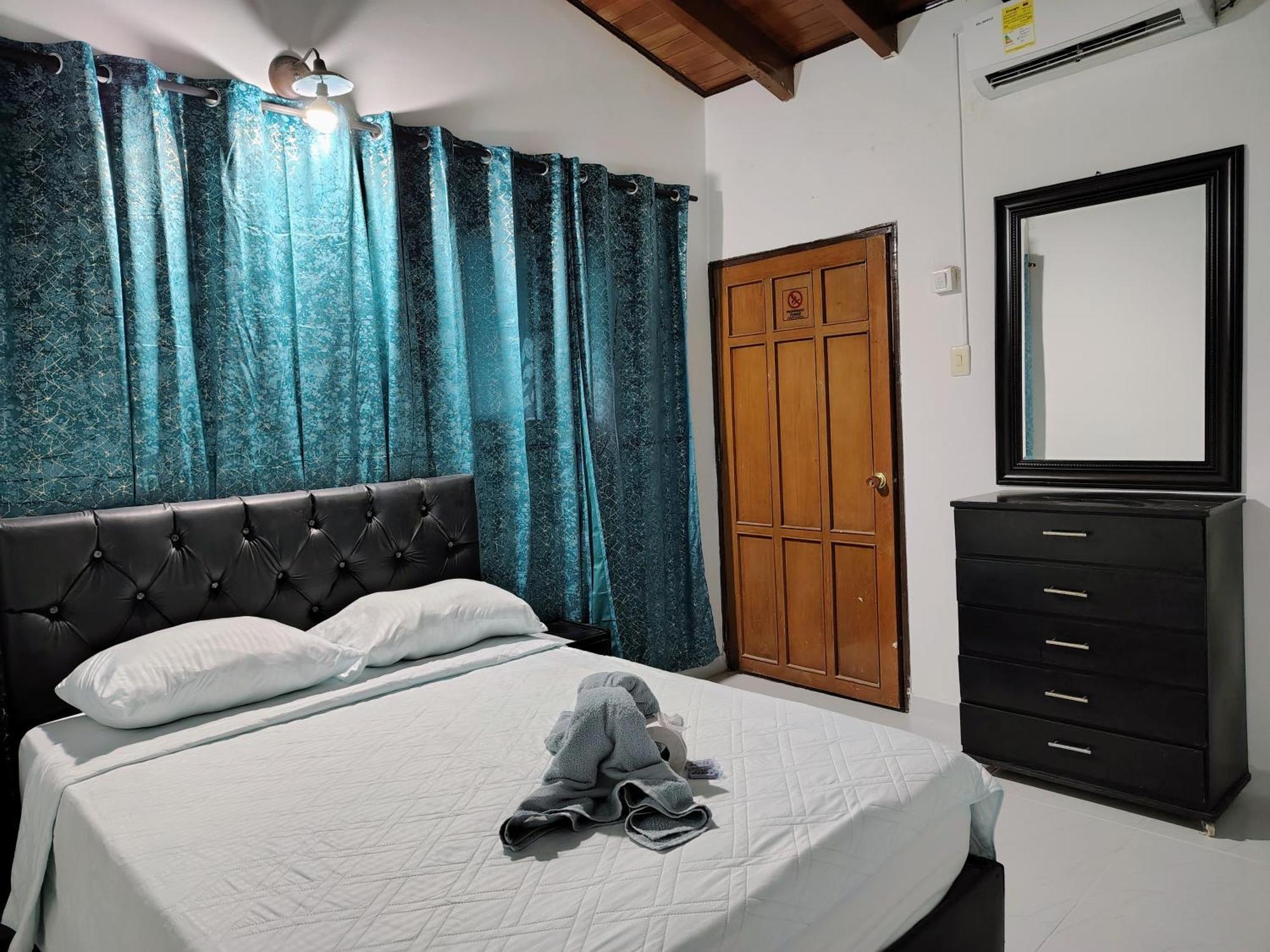 The Chill In Mansion Hostel Santa Marta Екстериор снимка